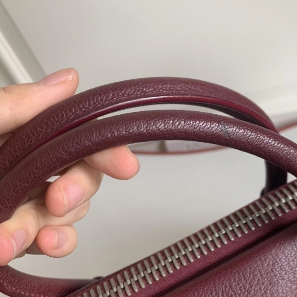 Givenchy Antigona Handbag in Oxblood - Picture 2 of 11